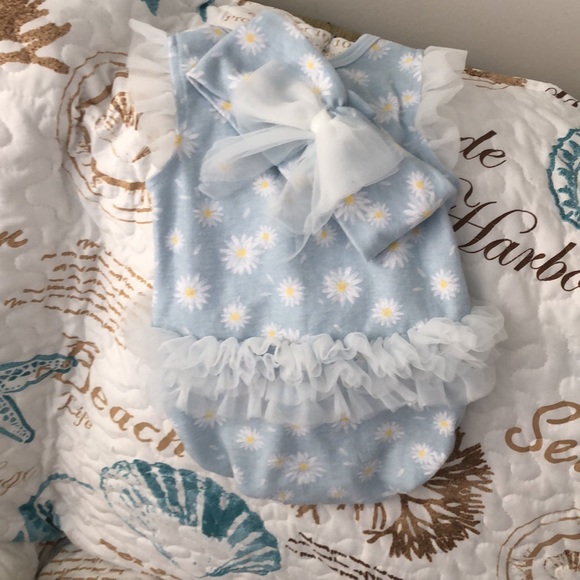 Kyle & Deena daisy tutu romper w matching headband. NWOT. 3-6 months. - Picture 3 of 5